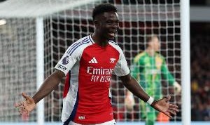 萨卡：赛前已经和亨利通过话，如果今晚他还想聊我会一直等他